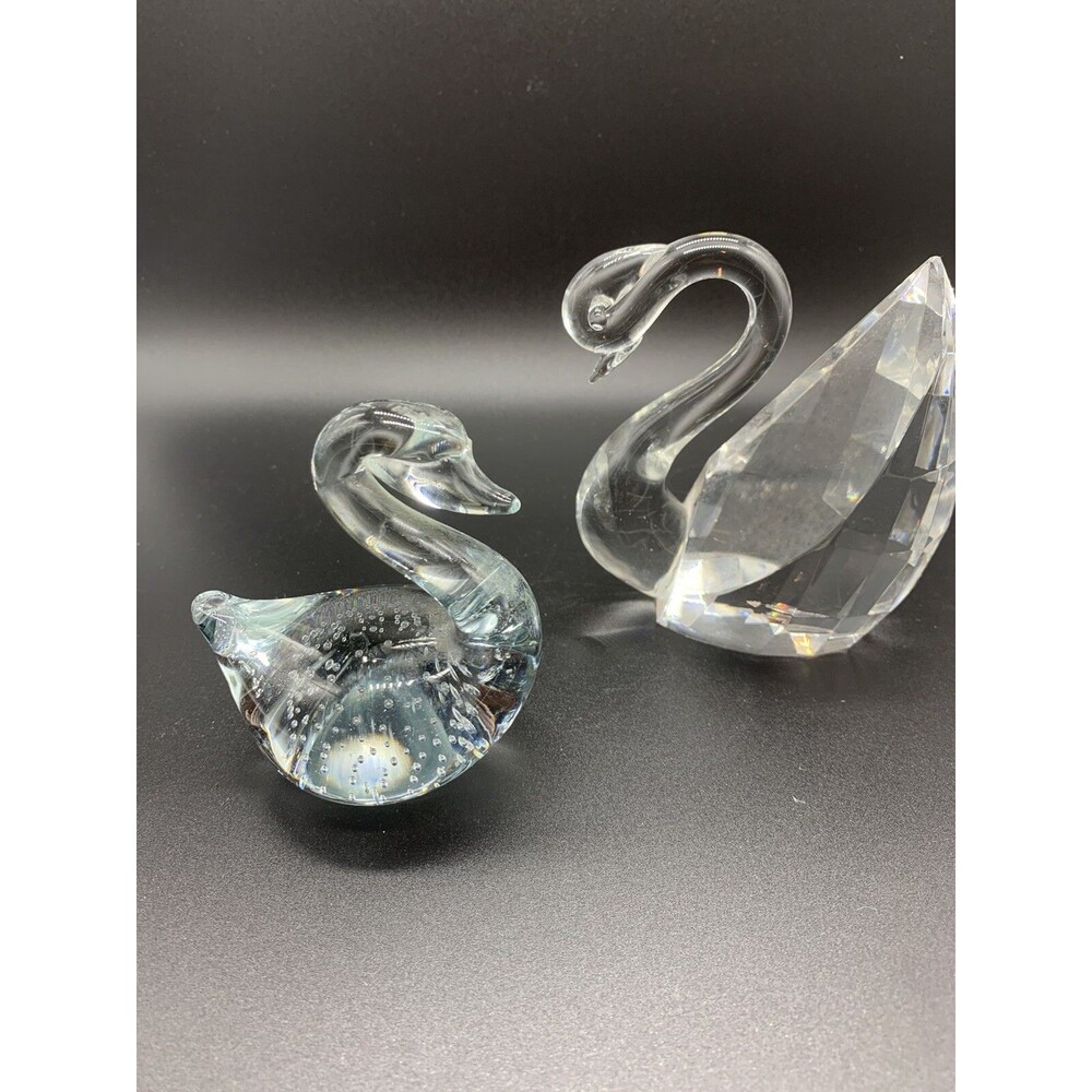 2 Glass Swans